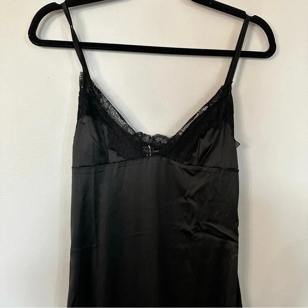 Rosedress Women's Black V-Neck Lace Satin Slip Dress With Straps Size M Nwt — image 3 of 8